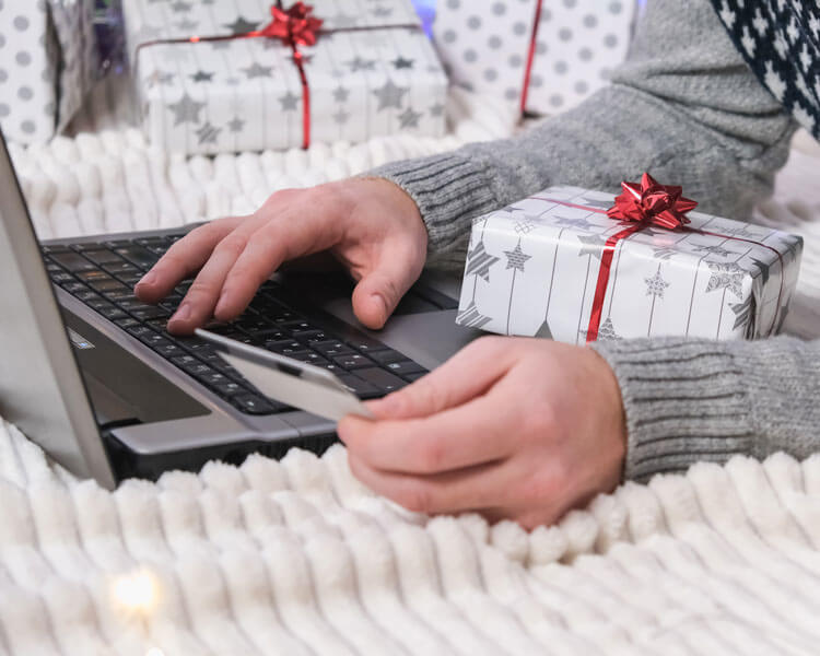 Cybersecurity Tips for Black Friday and Cyber Monday